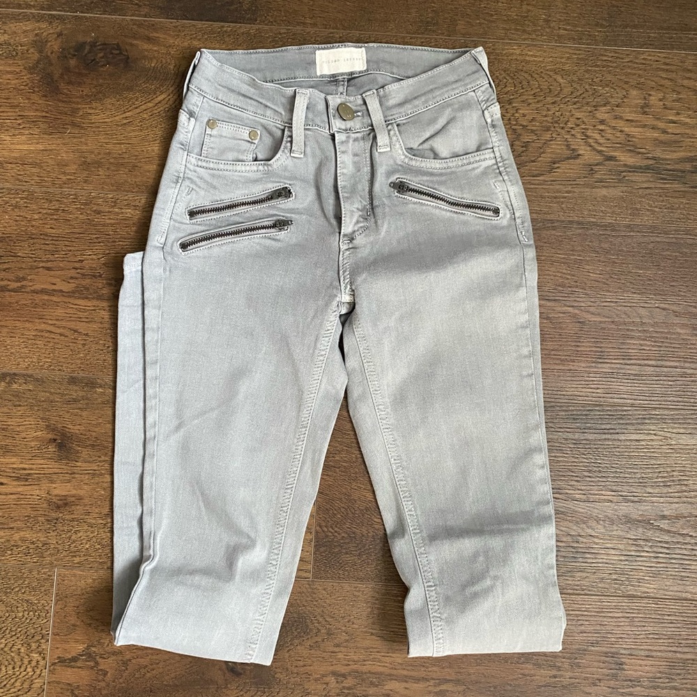 Gilded intent gray skinny jeans